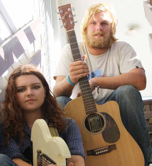 SOOTHING SOUNDS: Freya Wilcox and Oliver Cubis are teaming up for a night of entertainment tomorrow night in Dysart. cont SOOTHING SOUNDS: Freya Wilcox and Oliver Cubis are teaming up for a night of entertainment tomorrow night in Dysart. cont